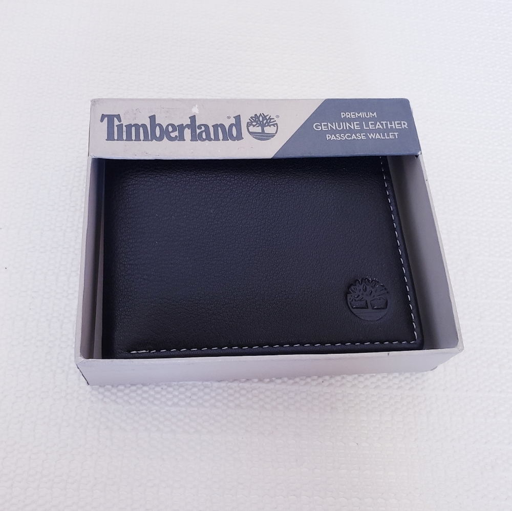 Timberland Men's Genuine leather passcase wallet
